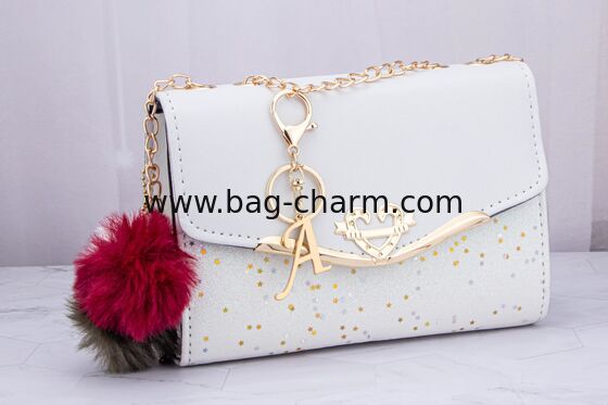 GUGEER Letter Keyring Alphabet Initial Keychain, Metal Letter Key Ring for Women Men Handbag Wallet Purses Letter