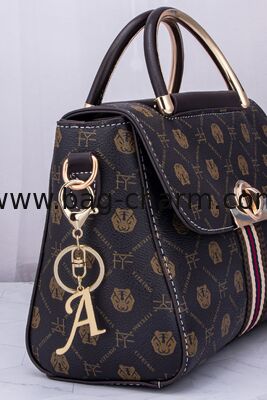 GUGEER Letter Keyring Alphabet Initial Keychain, Metal Letter Key Ring for Women Men Handbag Wallet Purses Letter