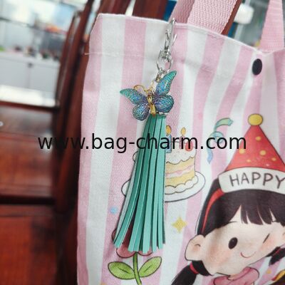 GUGEER Exquisite Butterfly Keychain Charm Pendant Decorative Key Ring Sweet Gift for Birthday Holiday Graduation